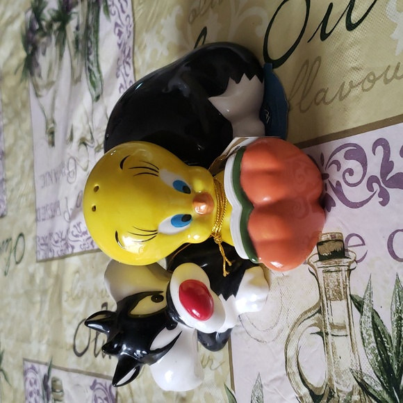 Salt and Pepper - Picture 2 of 2